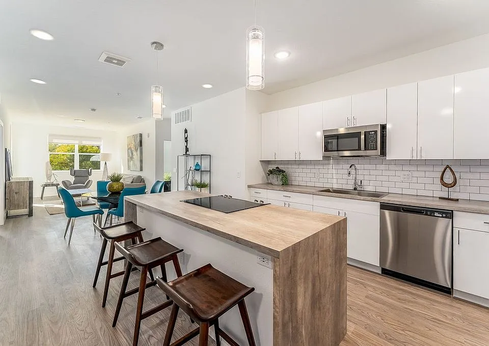 Downing Street Lofts