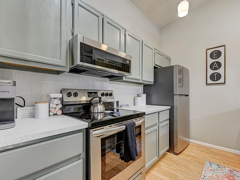 2908 Camino Cielo Ct — Photo 2