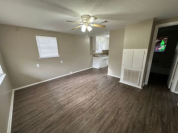 3rd image of 432 Sunset Ave #432