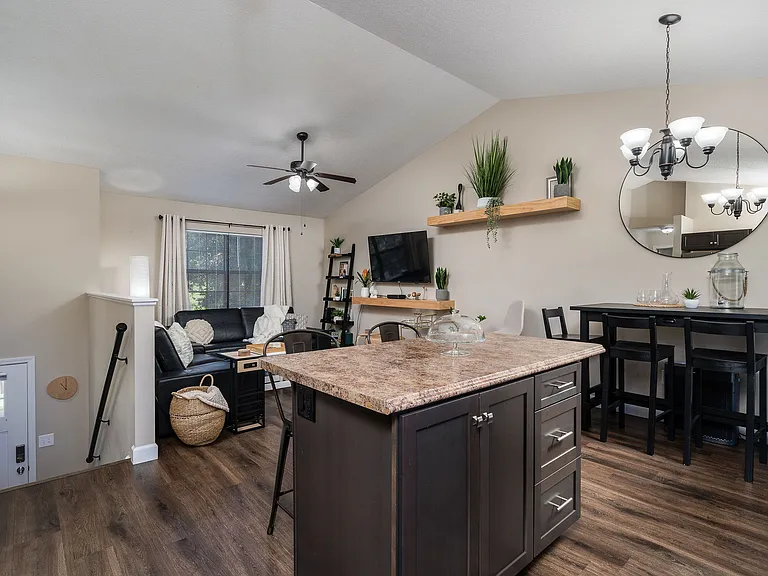 112 Kings Mountain Ct — Photo 19