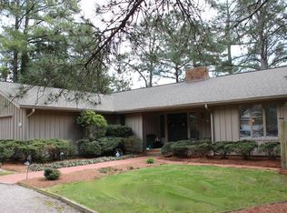 90 Pine Meadows Rd, Pinehurst, NC 28374