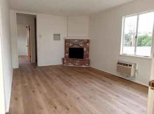 13654 1/2 Wyandotte St, Van Nuys, CA 91405