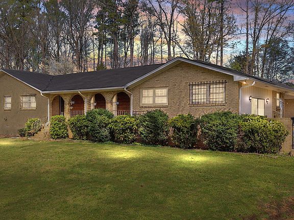 2nd image of 119 Maluli Dr