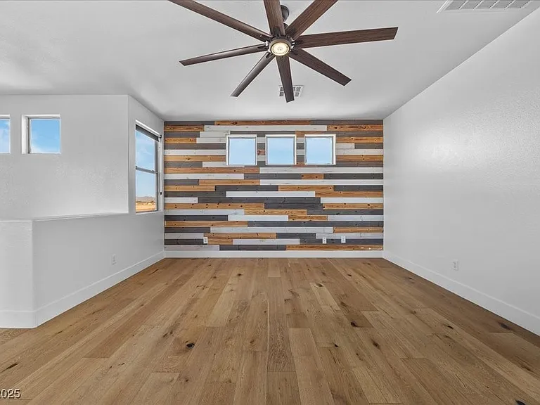 6332 Peggotty Ave — Photo 20