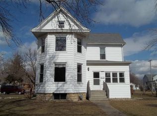 214 W Hamilton St, Odell, IL 60460