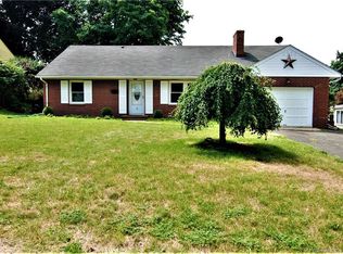 9 Hathaway Ave, Enfield, CT 06082