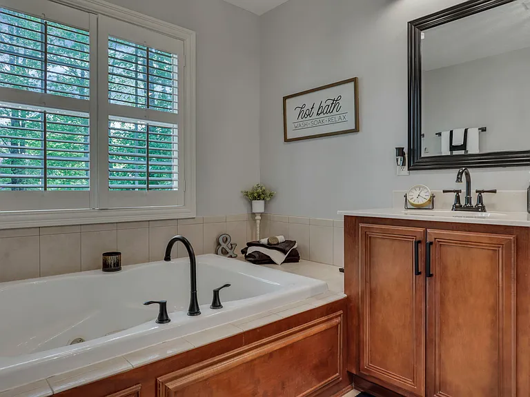 7097 Pleasant Colony Cir — Photo 54