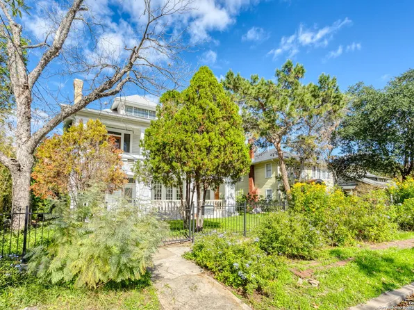 235 W Mistletoe Ave, San Antonio, TX 78212