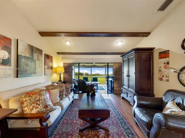 16175 Laurel Dr #27, Weston, FL 33326