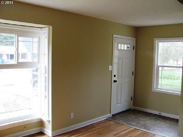 1st image of 2317 Howard St