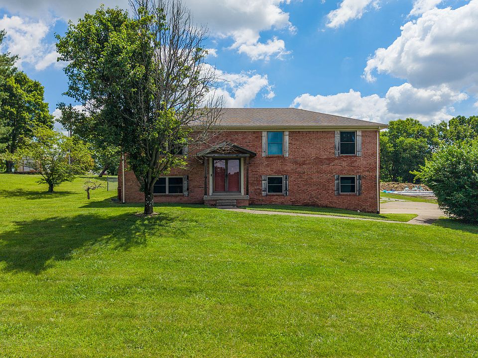 1st image of 129 Carlton Dr
