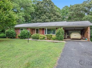 2300 Brookwood Rd, Lincolnton, NC 28092