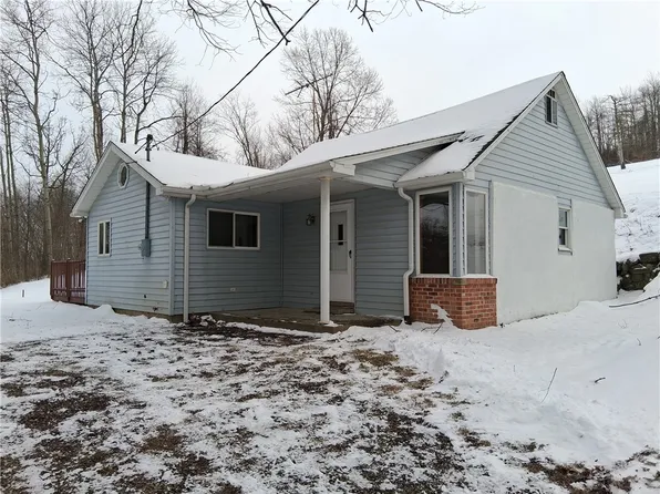 418 Vance Dr, Burgettstown, PA 15021