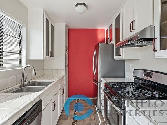 5th image of 4256 Cherokee Ave Unit 7