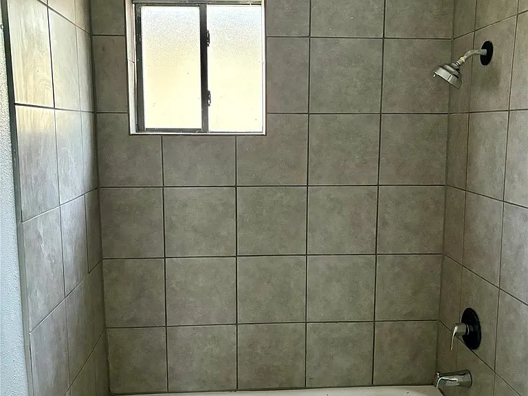1125 Ann St — Photo 15