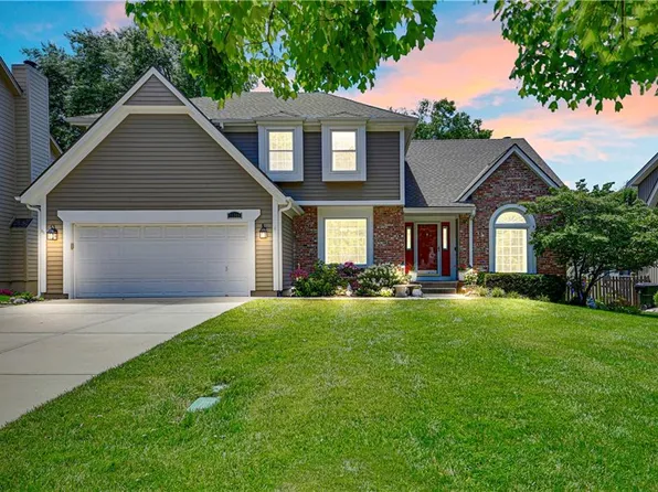 11366 S Widmer St, Lenexa, KS 66215