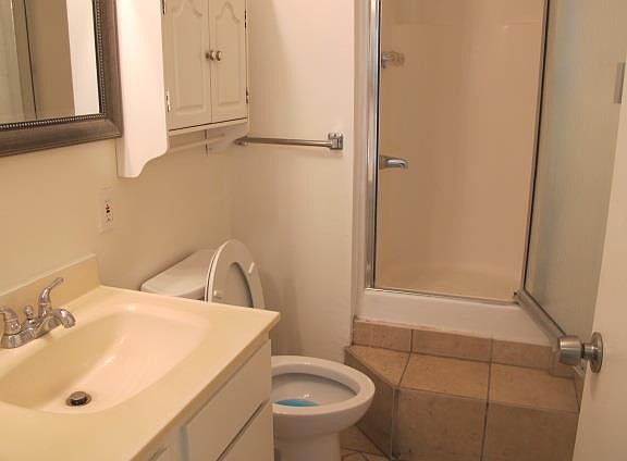 5th image of 1775 Crucero Dr