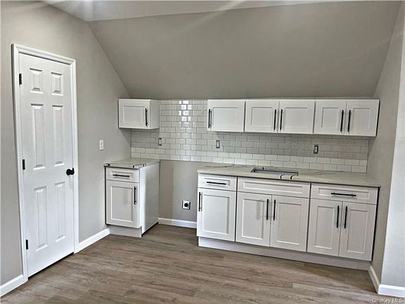3rd image of 148 W 5th St Floor 3