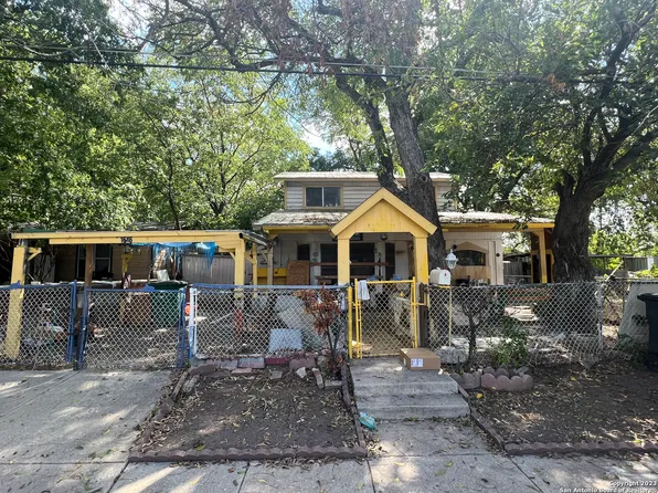 1646 S Elmendorf St, San Antonio, TX 78207