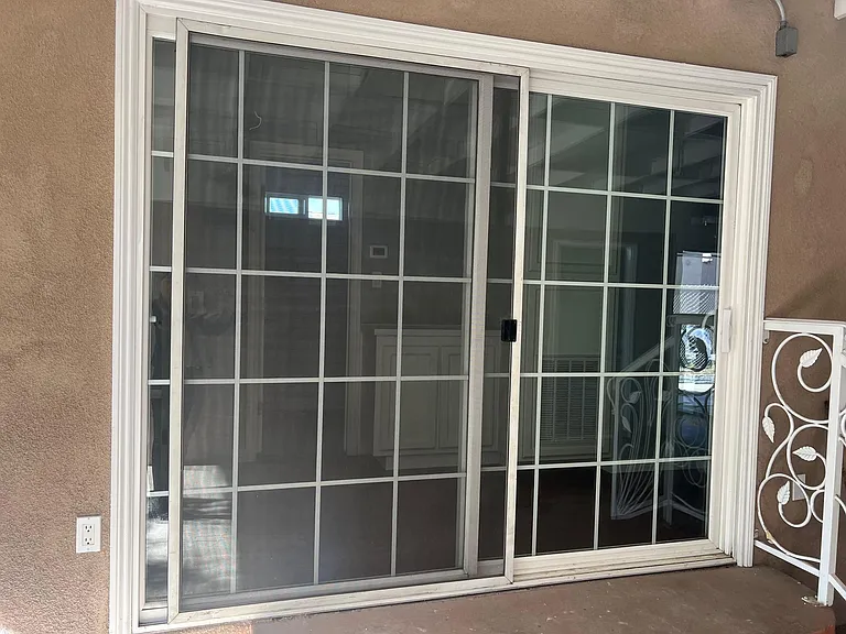 3887 Ocean View Blvd — Photo 37