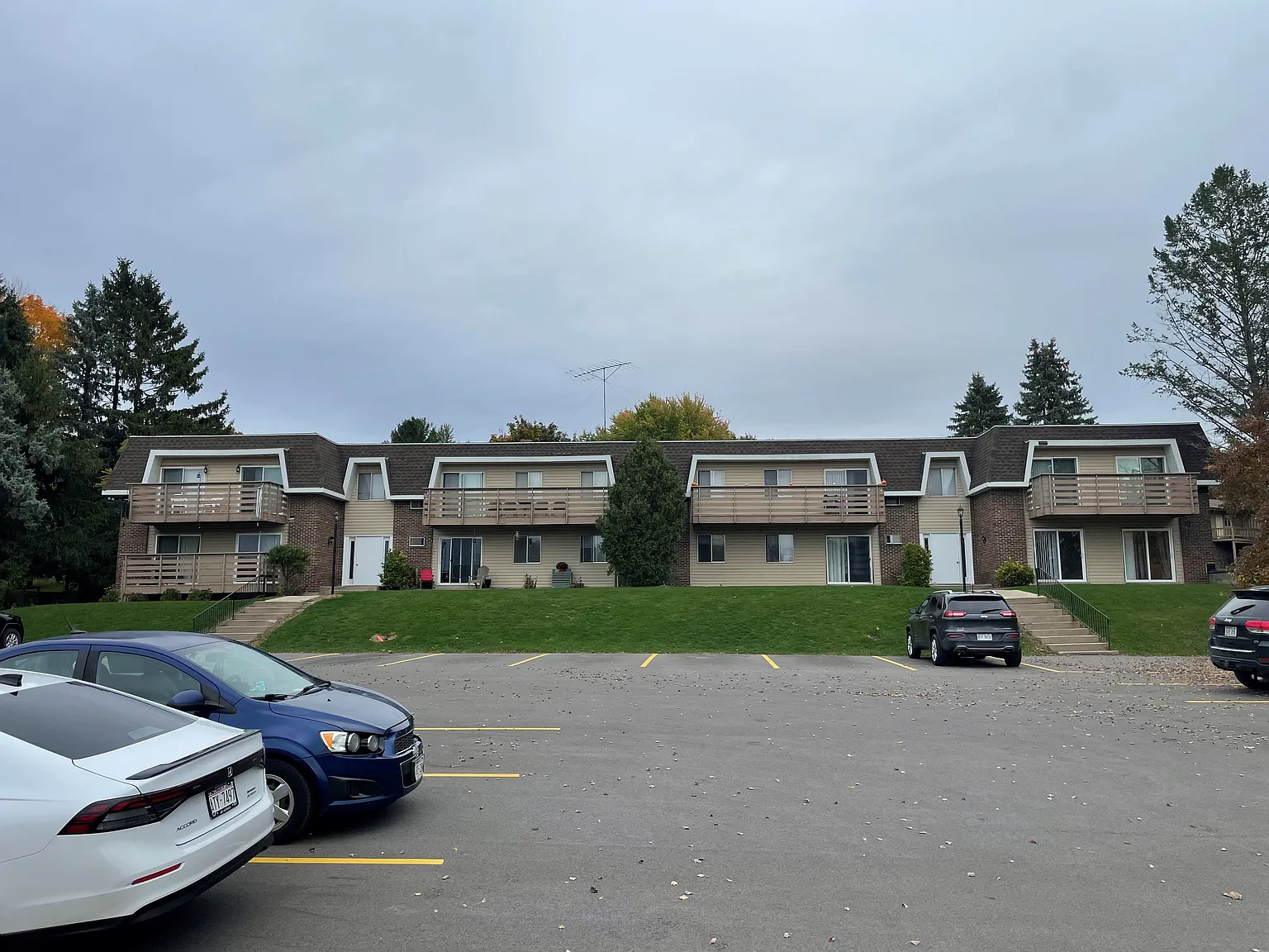 3 bed, $1,150 — Photo 3
