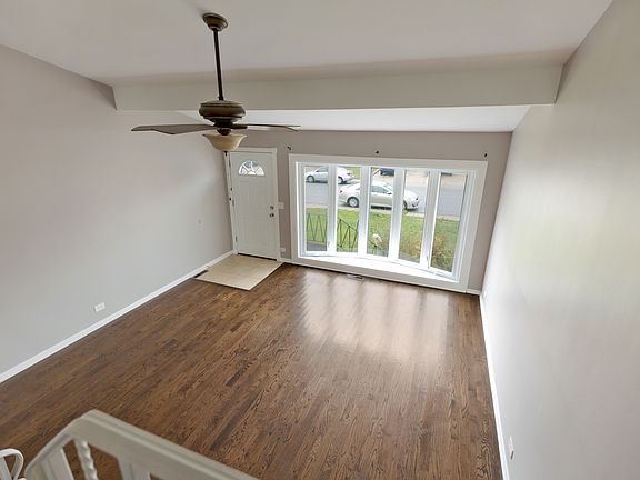 3rd image of 8921 Robin Dr