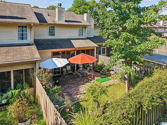 3rd image of 633 Parkside Cir
