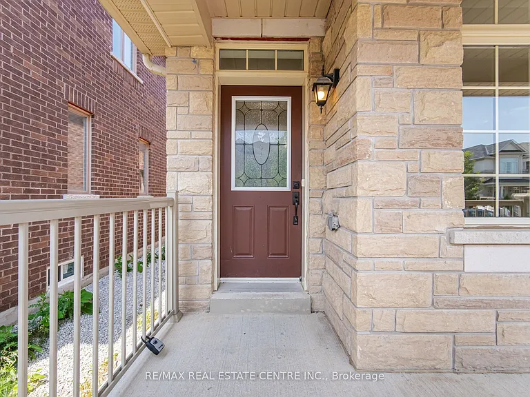 99 Colville Pl — Photo 6