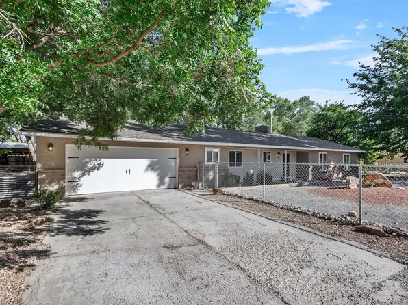 1895 El Dorado Loop, Bosque Farms, NM 87068
