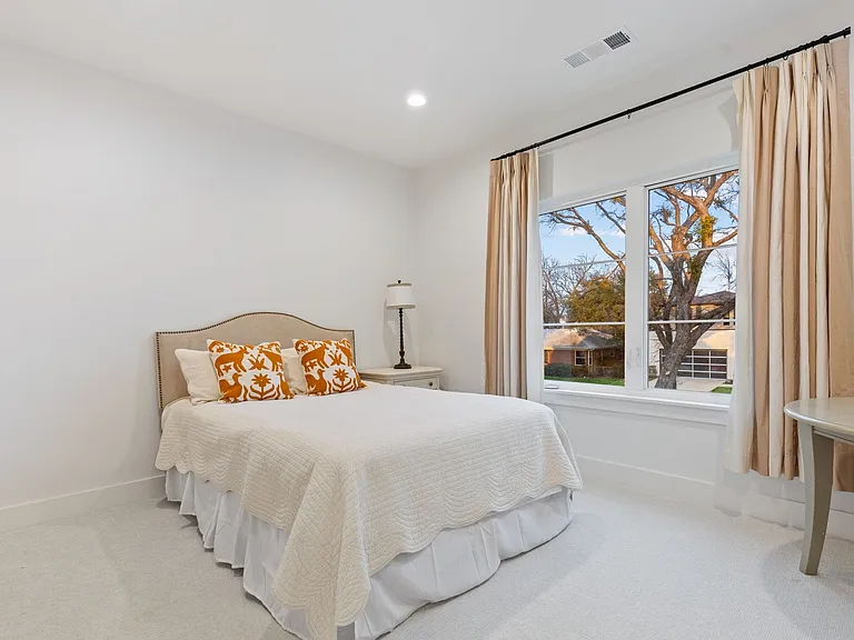9847 Mixon Dr — Photo 28
