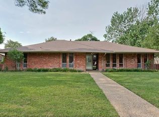 3152 Merrell Rd, Dallas, TX 75229