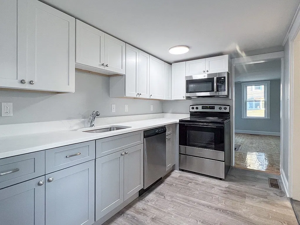 2 bed, 1.0 bath, 750 sqft, $2,100 — Photo 4