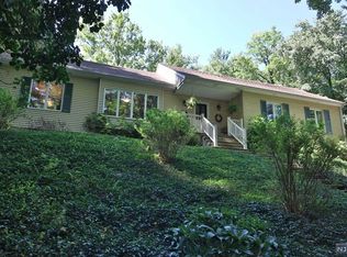 202 McNamara Ln, Wyckoff, NJ 07481