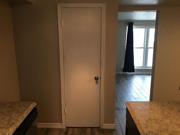 5th image of 2044 Solano Dr