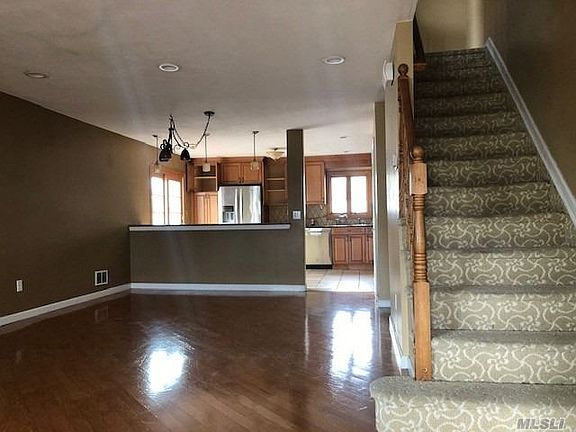 2nd image of 66 Littlefield Ave