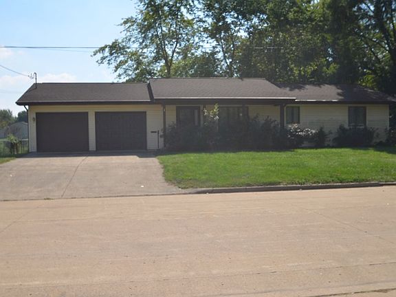 2nd image of 2008 Van Buren Ave