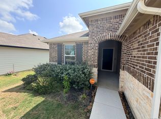 556 Chaco Loop, Seguin, TX 78155
