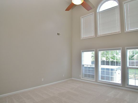 3rd image of 1573 Broomfield Way