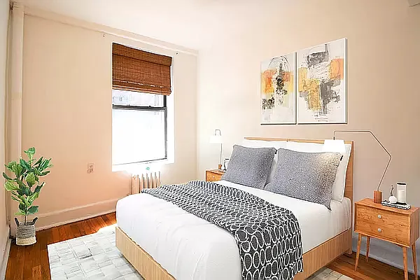 341 1st Avenue — Photo 3