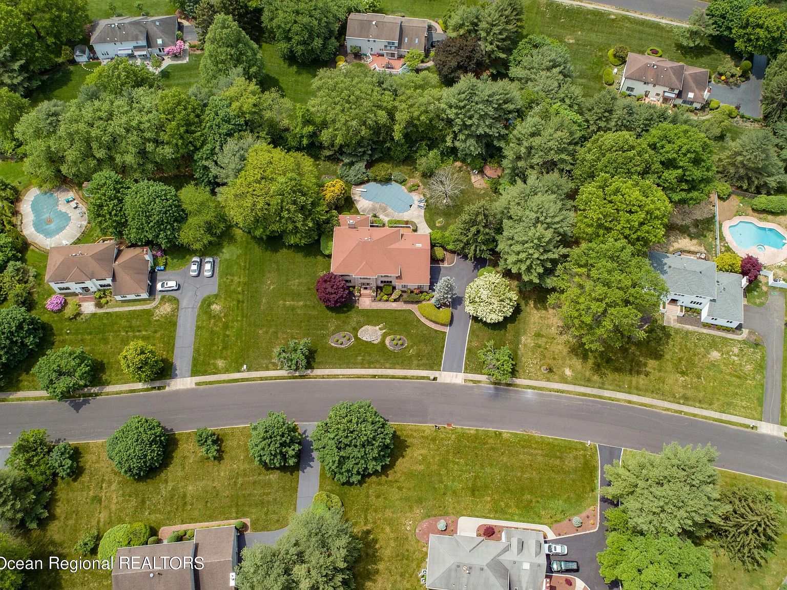 8 Country Squire Lane, Holmdel, NJ 07733 Zillow