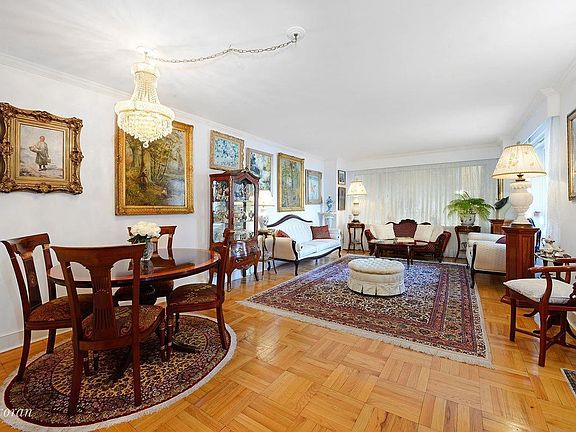 3rd image of 30 E 65th St APT 9D