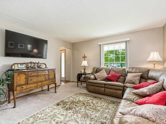 3rd image of 5469 Moonflower Ct