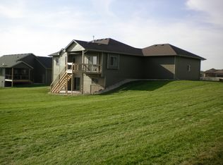 8205 E Waterwood St, Sioux Falls, SD 57110