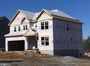 11 Verbena Dr, Lancaster, PA