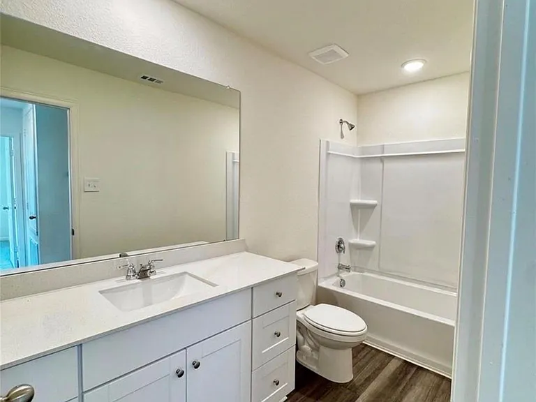 15043 Ronan Dr — Photo 5