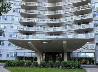 2000 Linwood Ave APT 21R, Fort Lee, NJ 07024