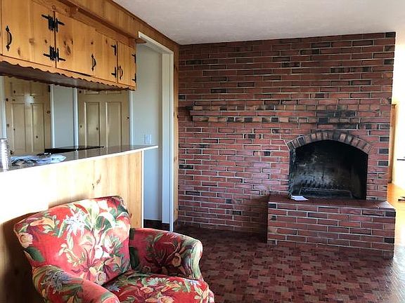 2nd image of 1749 N James St
