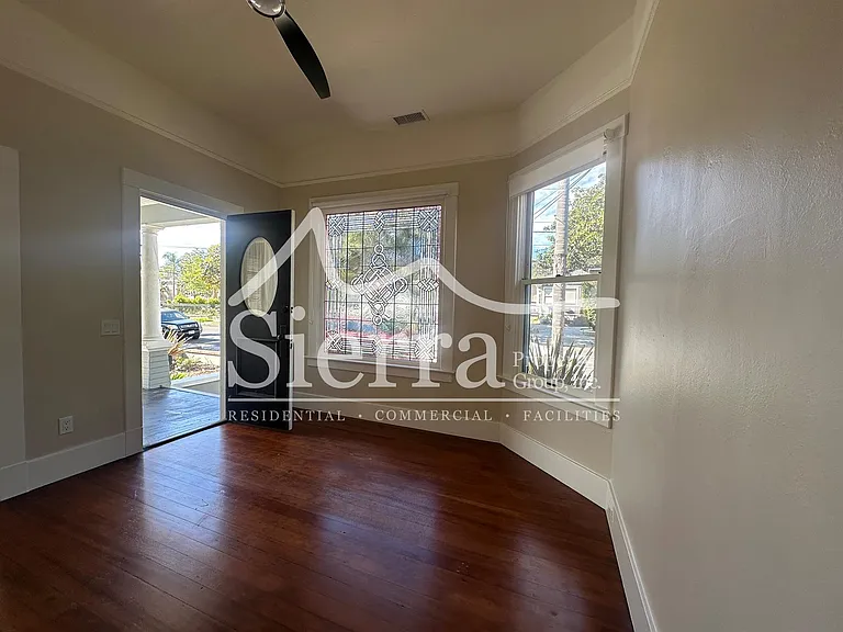 910 Bath St #A — Photo 10