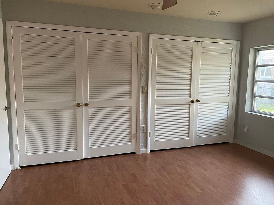 2nd image of 18841 Belmont Dr