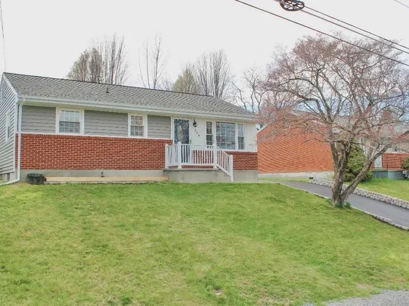 306 Hoover St, Staunton, VA 24401